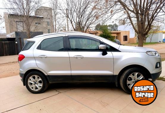 Camionetas - Ford Ecosport Titanium 1.6 2017 GNC 136000Km - En Venta