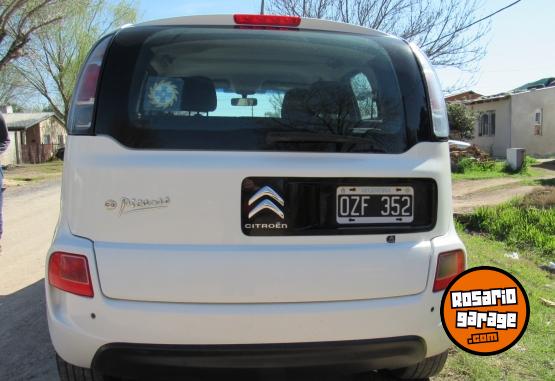 Autos - Citroen c3 picasso 2015 Nafta 110000Km - En Venta
