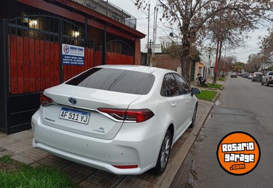 Autos - Toyota XEI 2022 Electrico / Hibrido 38000Km - En Venta
