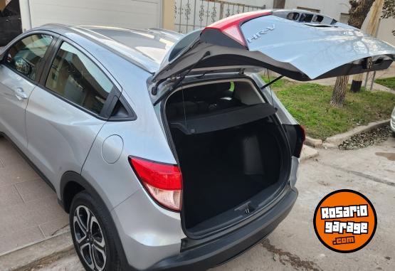 Autos - Honda HRV 2016 Nafta 67000Km - En Venta