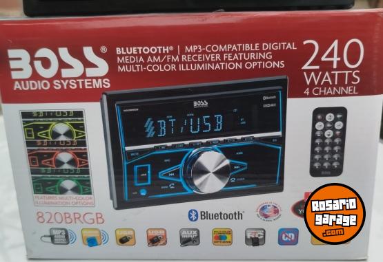 Accesorios para Autos - Estereo doble din BOSS en caja - En Venta