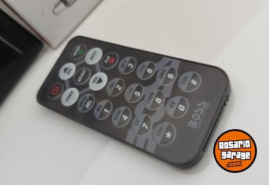 Accesorios para Autos - Estereo doble din BOSS en caja - En Venta