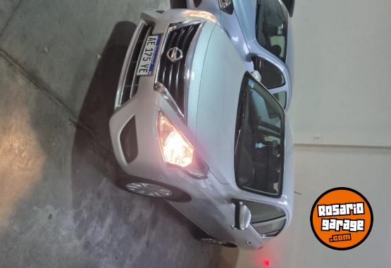 Autos - Nissan Versa sense 2020 Nafta 60000Km - En Venta