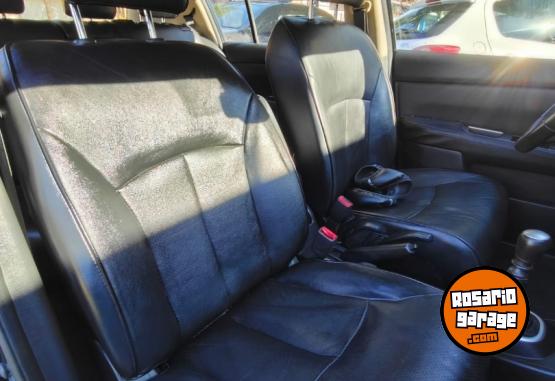 Autos - Nissan tiida, tida, 2011 Nafta 122000Km - En Venta