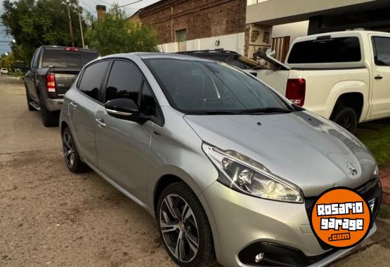 Autos - Peugeot 208 GT 2018 Nafta 67000Km - En Venta
