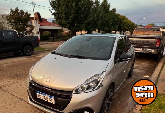 Autos - Peugeot 208 GT 2018 Nafta 67000Km - En Venta