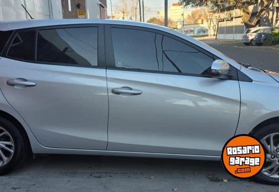 Autos - Toyota Yaris 2023 Nafta 39000Km - En Venta