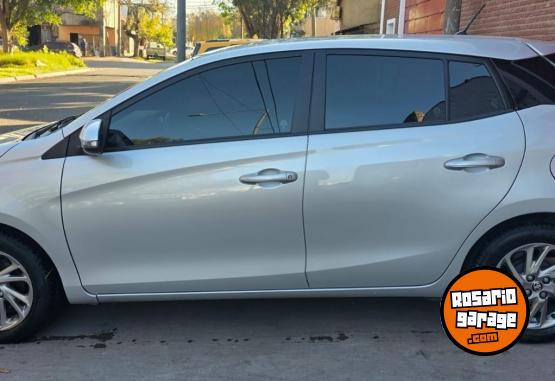 Autos - Toyota Yaris 2023 Nafta 39000Km - En Venta