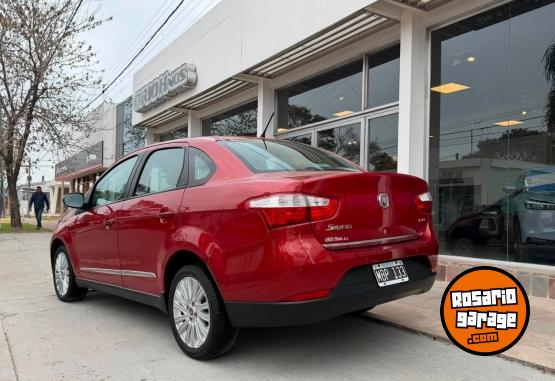 Autos - Fiat GRAND SIENA ESSENCE M/T 2013 Nafta 110000Km - En Venta