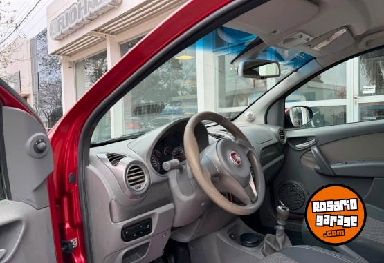Autos - Fiat GRAND SIENA ESSENCE M/T 2013 Nafta 110000Km - En Venta