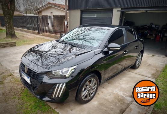 Autos - Peugeot 208 2025 Nafta 11000Km - En Venta