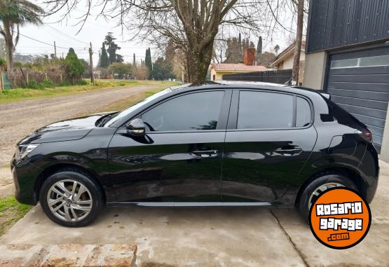 Autos - Peugeot 208 2025 Nafta 11000Km - En Venta