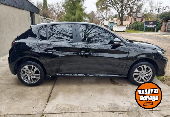 Autos - Peugeot 208 2025 Nafta 11000Km - En Venta