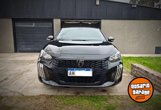 Autos - Peugeot 208 2025 Nafta 11000Km - En Venta