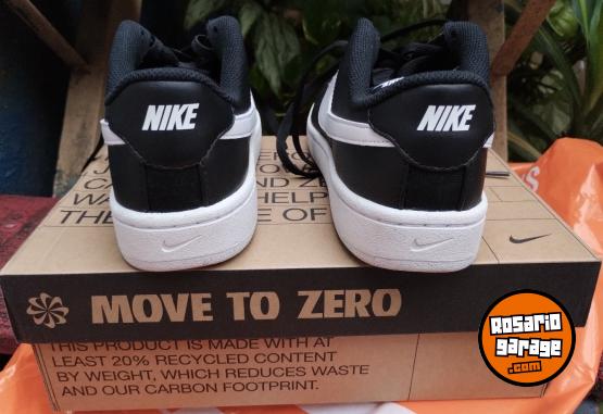 Indumentaria - Zapatillas nike SIN USO - En Venta