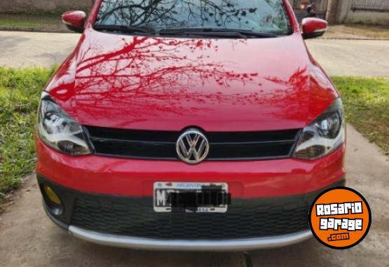 Autos - Volkswagen Suran cross 2013 Nafta 103000Km - En Venta