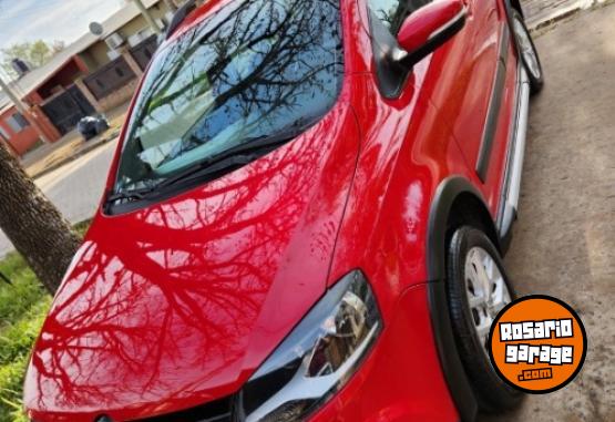 Autos - Volkswagen Suran cross 2013 Nafta 103000Km - En Venta