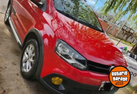 Autos - Volkswagen Suran cross 2013 Nafta 103000Km - En Venta