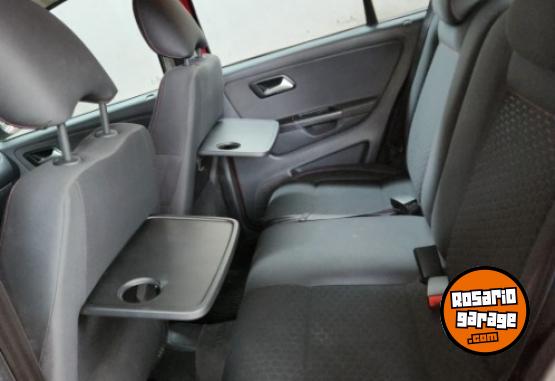 Autos - Volkswagen Suran cross 2013 Nafta 103000Km - En Venta