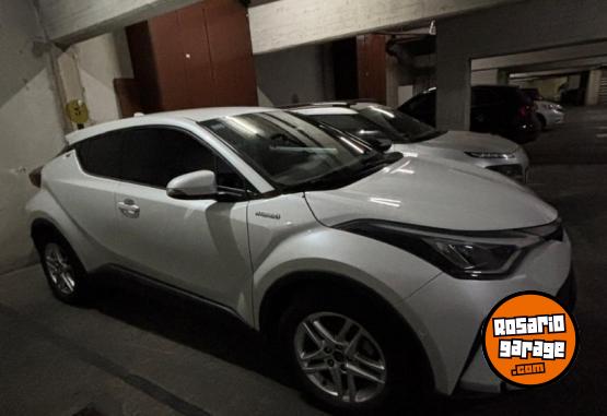 Autos - Toyota CH-R 1.8 HYBRID 2022 Electrico / Hibrido 75000Km - En Venta