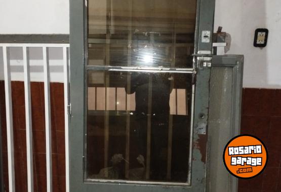 Hogar - Puerta Y Ventana de doble chapa excelente estado! - En Venta