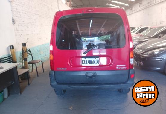 Utilitarios - Renault Kangoo 2011 GNC 150000Km - En Venta