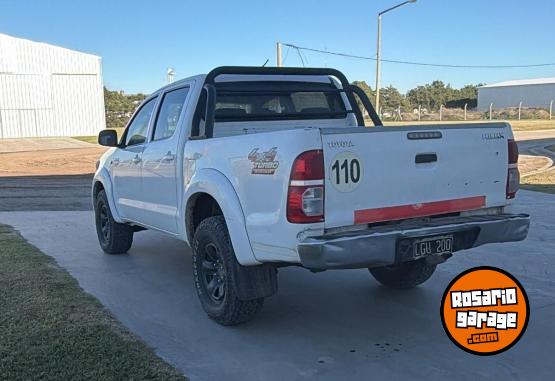 Camionetas - Toyota HILUX 3.0 SR 4x4 MT 2012 Diesel 420000Km - En Venta
