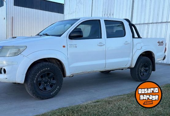 Camionetas - Toyota HILUX 3.0 SR 4x4 MT 2012 Diesel 420000Km - En Venta