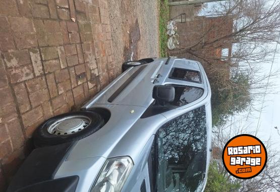 Utilitarios - Peugeot Expert 2008 Diesel 318000Km - En Venta