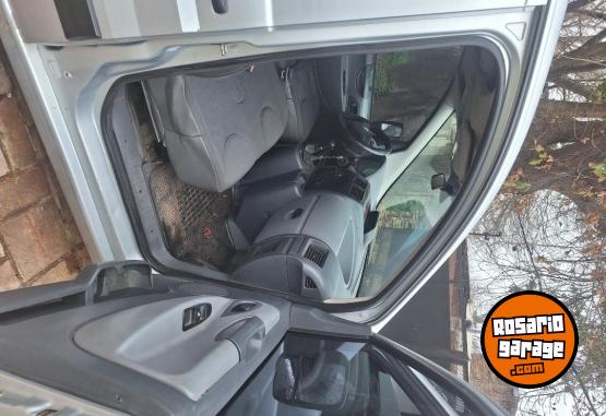 Utilitarios - Peugeot Expert 2008 Diesel 318000Km - En Venta