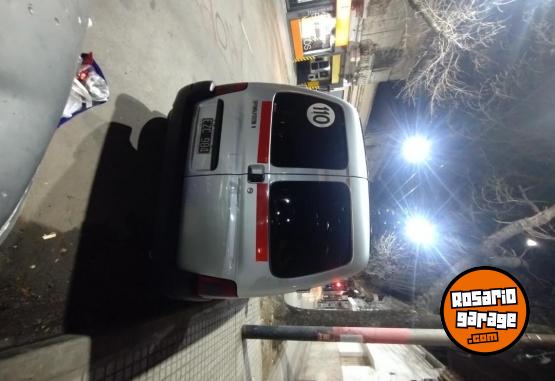 Utilitarios - Peugeot Partner 1.9 Diesel 2005 Diesel 271000Km - En Venta