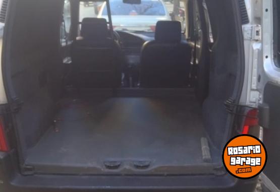 Utilitarios - Peugeot Partner 1.9 Diesel 2005 Diesel 271000Km - En Venta