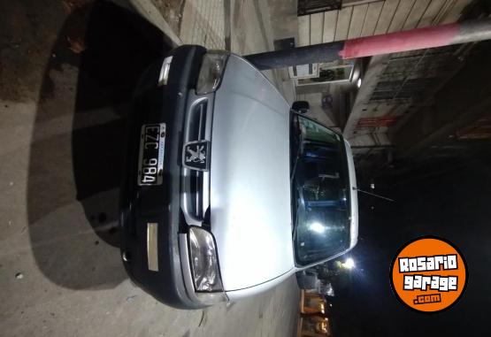 Utilitarios - Peugeot Partner 1.9 Diesel 2005 Diesel 271000Km - En Venta