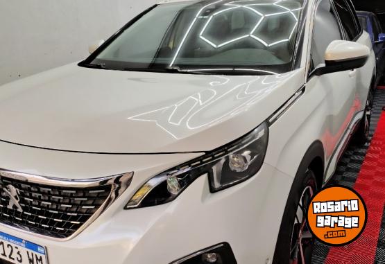 Camionetas - Peugeot 5008 HDI 2018 Diesel 120000Km - En Venta
