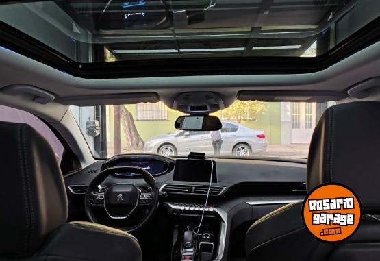 Camionetas - Peugeot 5008 HDI 2018 Diesel 120000Km - En Venta