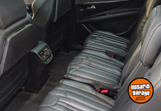 Camionetas - Peugeot 5008 HDI 2018 Diesel 120000Km - En Venta