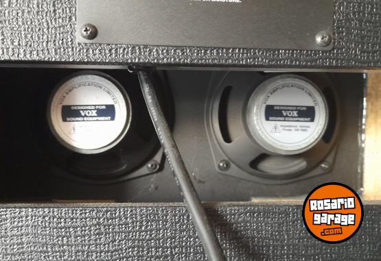 Instrumentos Musicales - Vox Amplificador de Bajo - En Venta