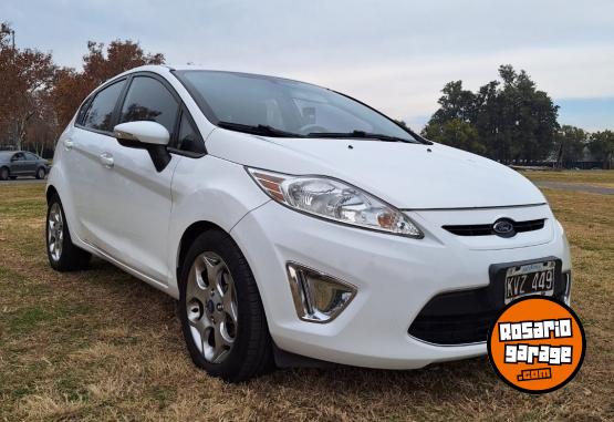 Autos - Ford FIESTA KINETIC TITANIUM 2012 Nafta 126000Km - En Venta