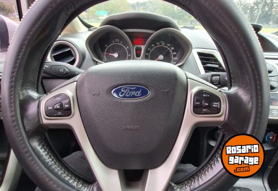 Autos - Ford FIESTA KINETIC TITANIUM 2012 Nafta 126000Km - En Venta