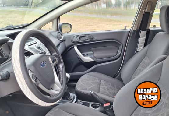 Autos - Ford FIESTA KINETIC TITANIUM 2012 Nafta 126000Km - En Venta