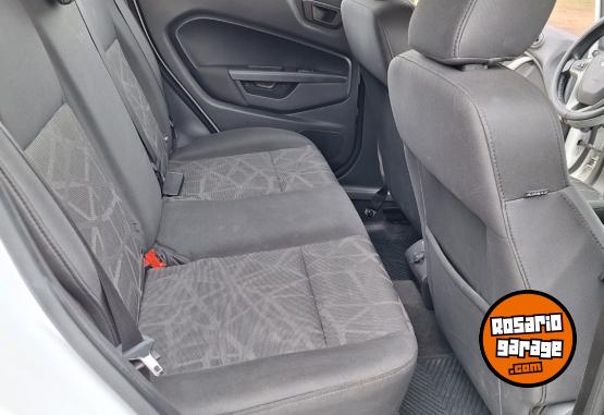Autos - Ford FIESTA KINETIC TITANIUM 2012 Nafta 126000Km - En Venta