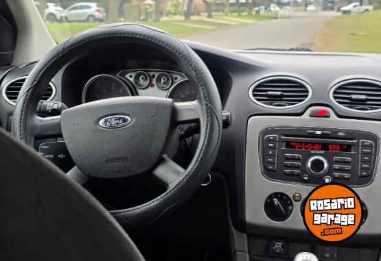 Autos - Ford Focus 2011 GNC 135000Km - En Venta