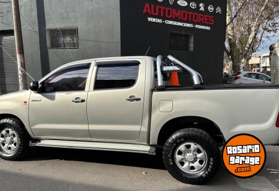 Camionetas - Toyota Hilux 2013 Diesel 130000Km - En Venta