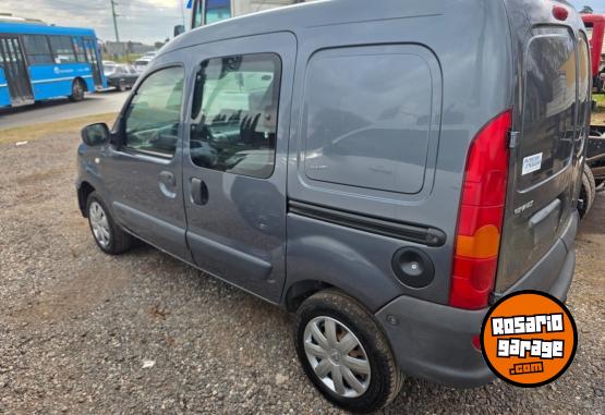 Utilitarios - Renault Kangoo 2017 GNC 100000Km - En Venta