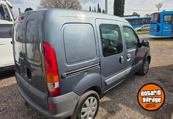 Utilitarios - Renault Kangoo 2017 GNC 100000Km - En Venta