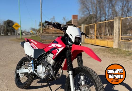 Motos - Honda 2022 2022 Nafta 8000Km - En Venta