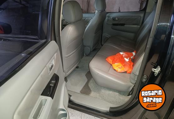Camionetas - Toyota Hilux srv 2011 Diesel 290000Km - En Venta