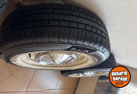 Accesorios para Autos - Ruedas armadas Ford falcon - En Venta