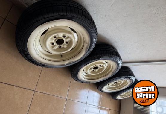 Accesorios para Autos - Ruedas armadas Ford falcon - En Venta