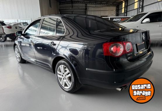 Autos - Volkswagen Vento Luxury 2011 Nafta 183000Km - En Venta